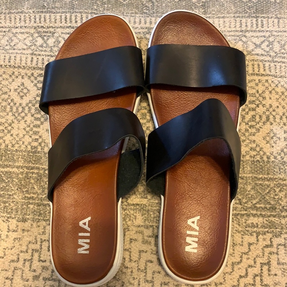 Mia Sandals